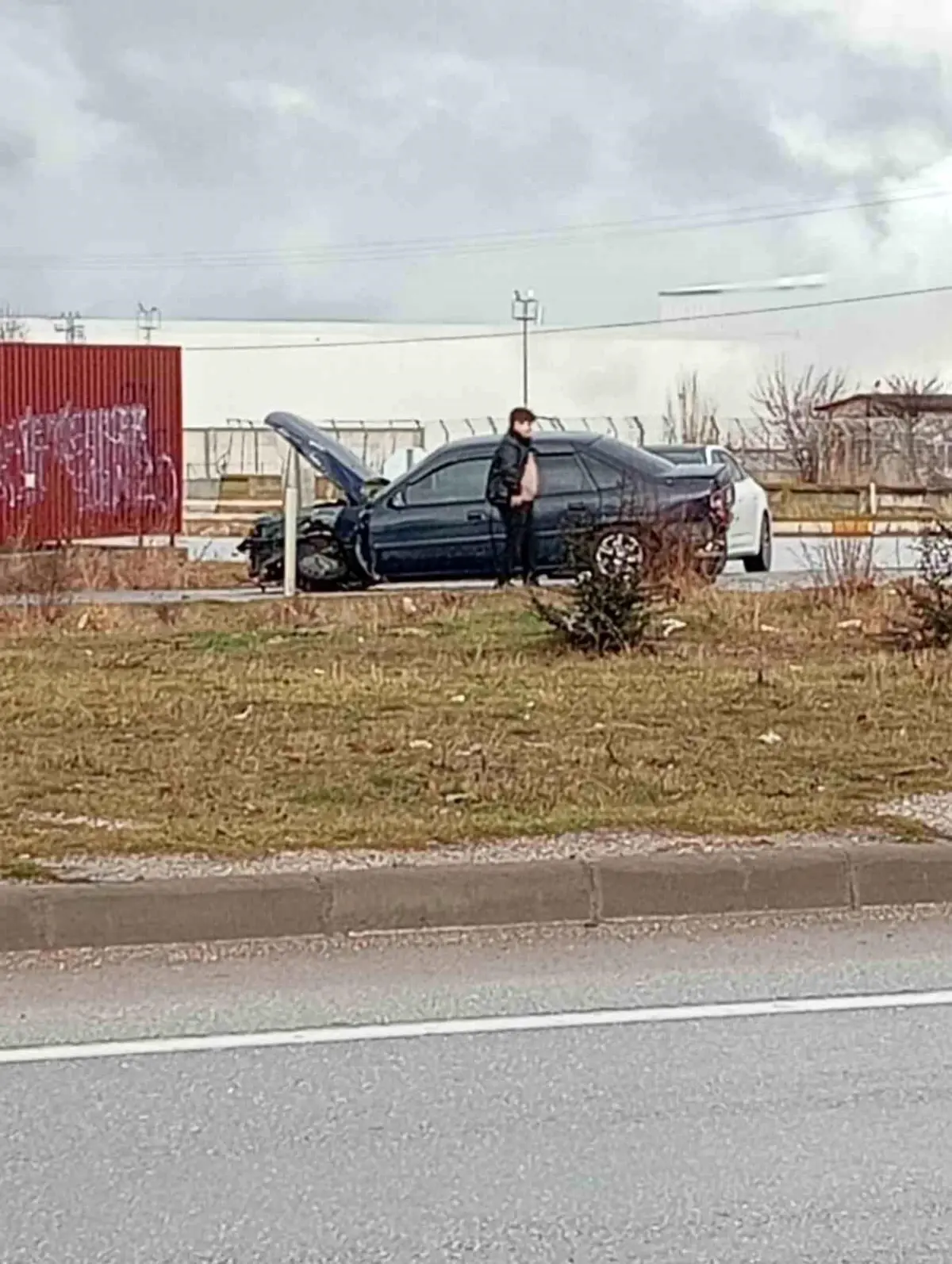 Afyonkarahisar'da Aşırı Yağış Nedeniyle Zincirleme Trafik Kazası: 3 Yaralı