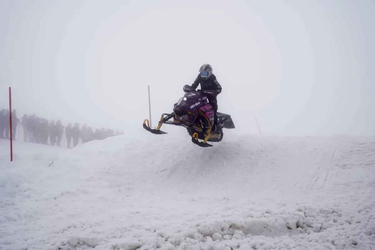 Rize Handüzü Yaylası'nda Dünya Kar Motosikleti Şampiyonası Coşkusu