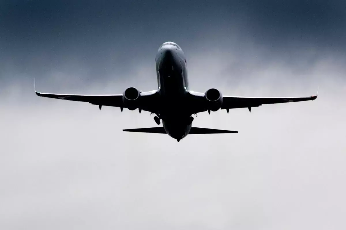 Ankara’da Acil İniş: İstanbul‑Tahran Uçuşunda Yolcunun Sağlık Sorunu