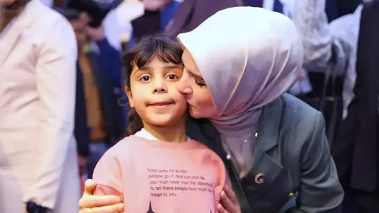 Aile Bakanı Mahinur Özdem, Mısır'da Diarna El Sanatları Sergisini Keşfetti