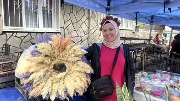 Festival alanındaki Nergis çiçekleri