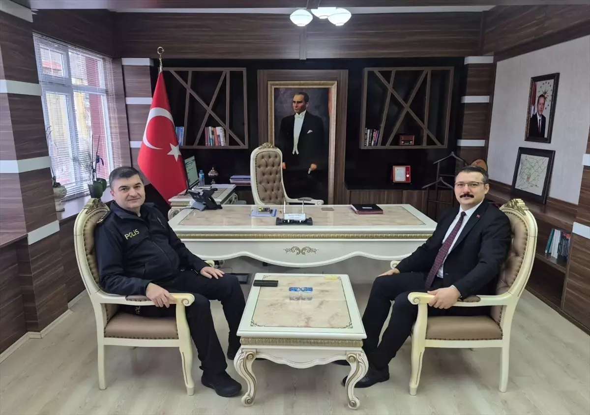 Süloğlu Kaymakamı Tutar'dan 'Camiyi Seviyoruz' Ödül Törenine Katılım