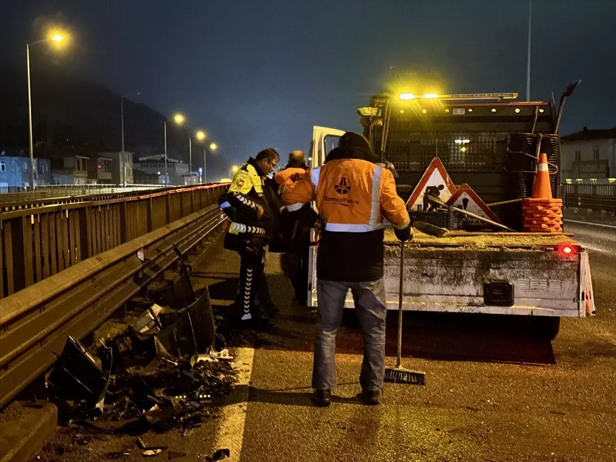 Samsun Tekkeköy'de 8 Aracın Karıştığı Zincirleme Kazada 2 Yaralı