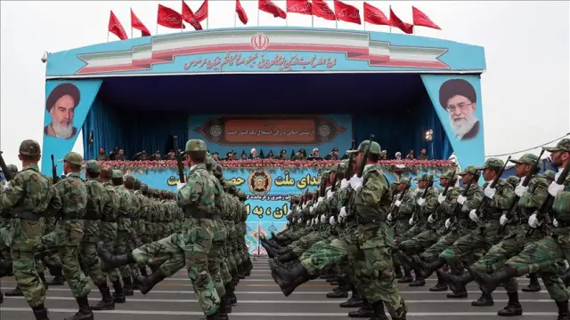 İran temsilcileri ve uluslararası basın