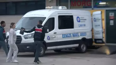 Kazadan sonra otobüs enkazı ve cenaze teslimatı