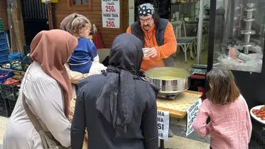 Ücretsiz çorba dağıtım anı