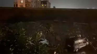 Çöken duvarın yakın çekim fotoğrafı