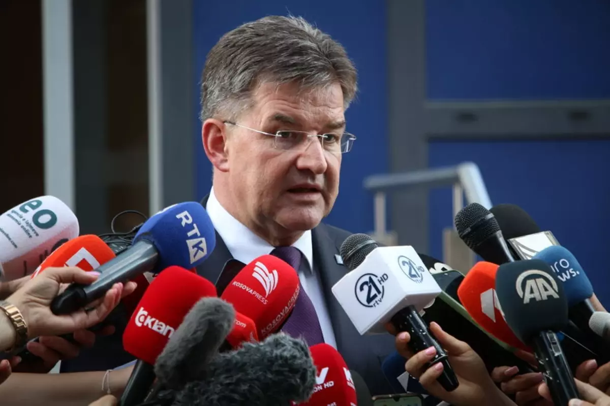 Slovakya Güvenlik Danışmanı Lajcak, Epstein Yazışmaları Sonrası İstifa Etti