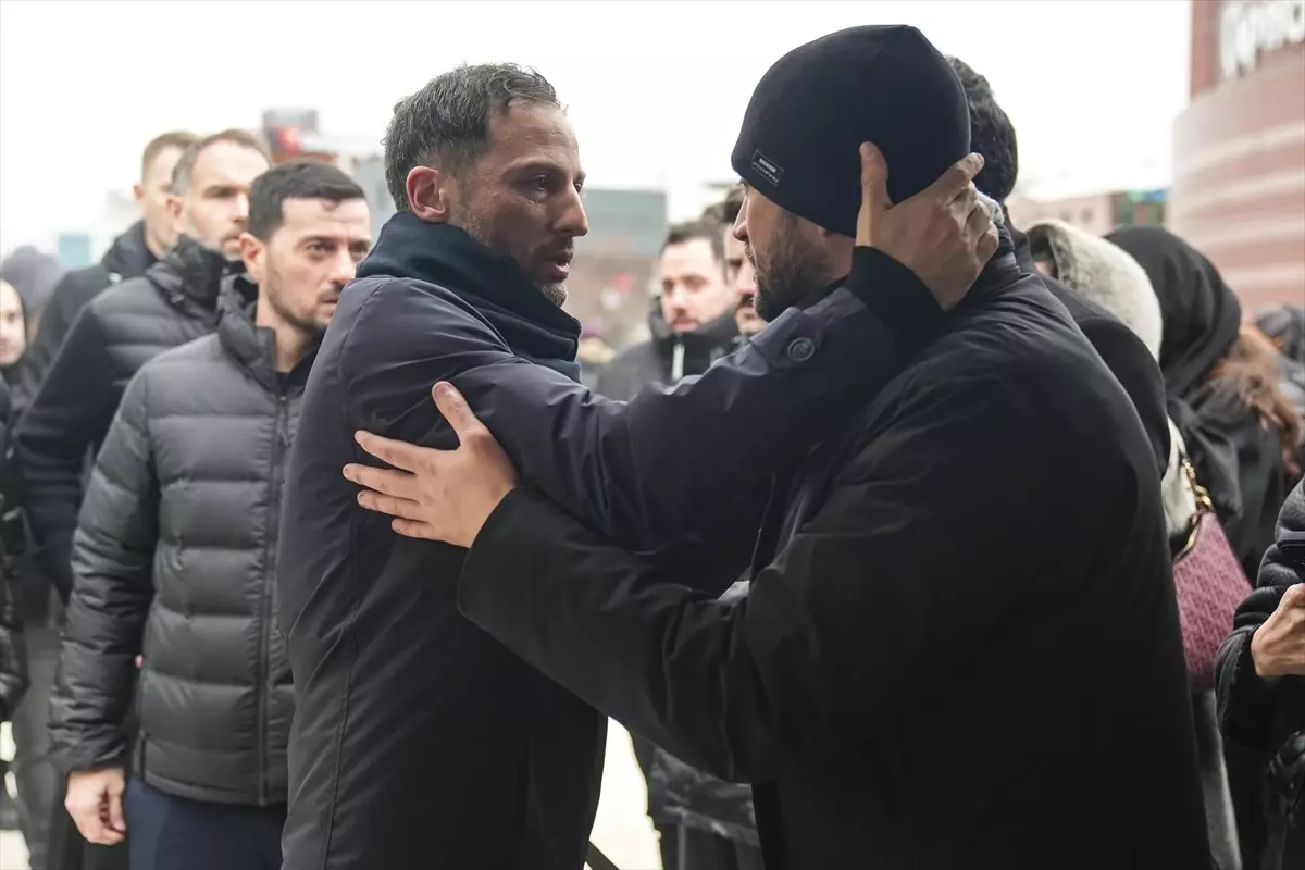 Fenerbahçe Yüksek Divan Kurulu Üyesi Ahmet Çelebi’nin Cenaze Töreni Anlamlı Anlarla Dolu