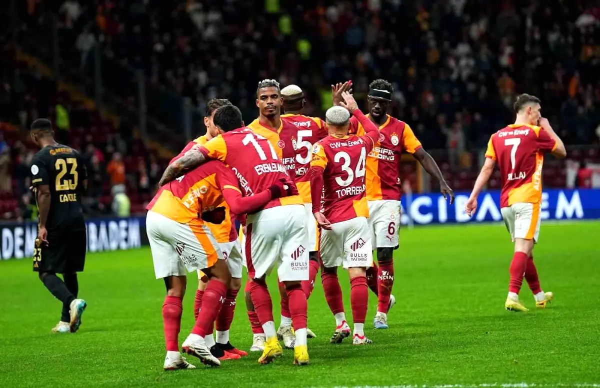 Galatasaray, Kayserispor'u 4-0'lık Skorla Farklı Geçti