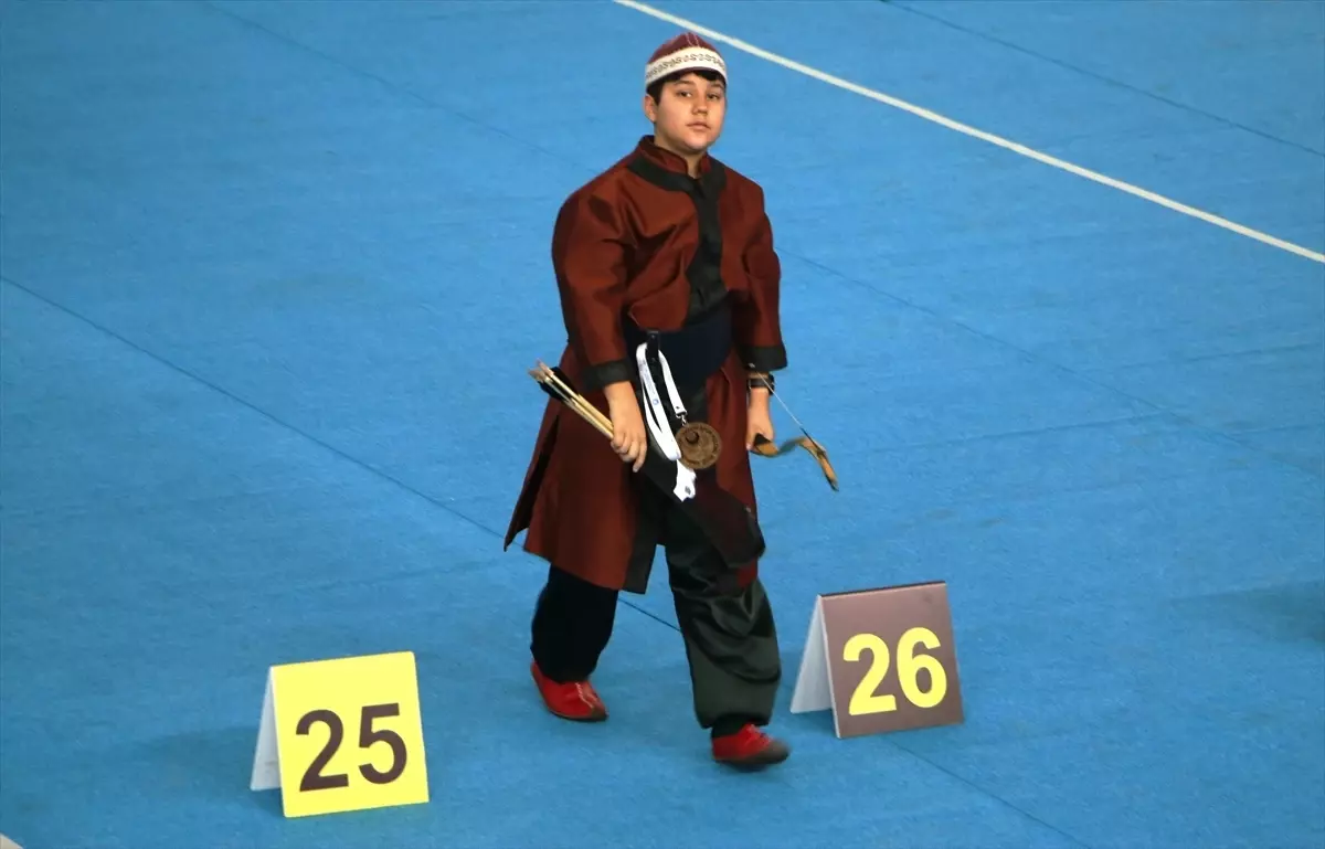 Kütahya’da Geleneksel Okçuluk Şampiyonası Coşkusu: 30 İlden Bin Sporcu Yarıştı