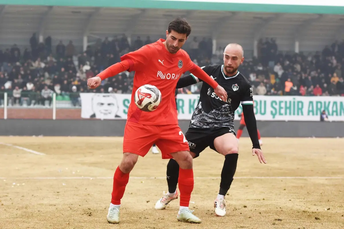 Manisa FK, Iğdır Maçında 0-0 Beraberlikle 8 Maçlık Yenilmezlik Serisini Sürdürüyor