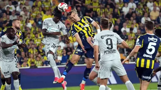Fenerbahçe ve Kocaelispor takımları