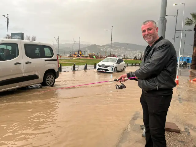 Su birikintileri içinde Kordon