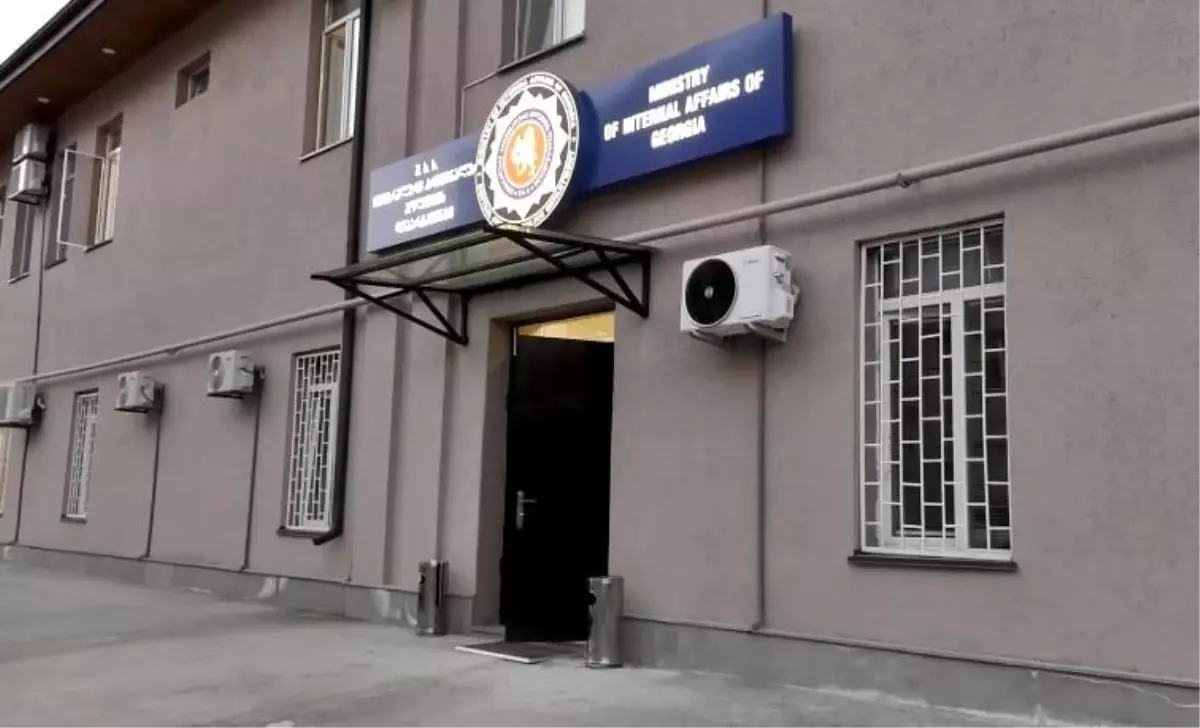 Gürcistan’da Kırmızı Bültenli 4 Türk Vatandaşı Gözaltına Alındı