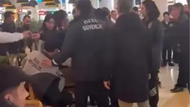 Başakşehir Alışveriş Merkezinde Bıçaklı Saldırı Kamera Kayıtlarına Yansıdı
