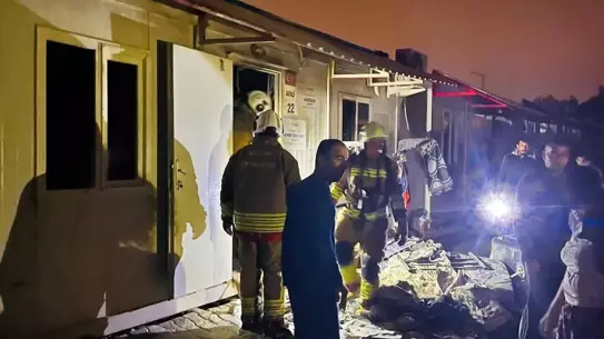 Yangın sonrası hasar görmüş konteyner