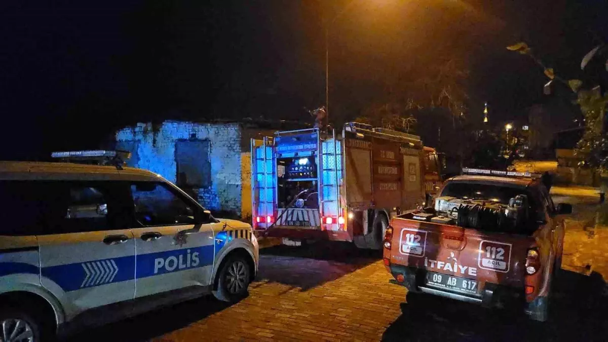 Efeler'de Terk Edilmiş Bina Yangını Kısa Sürede Söndürüldü