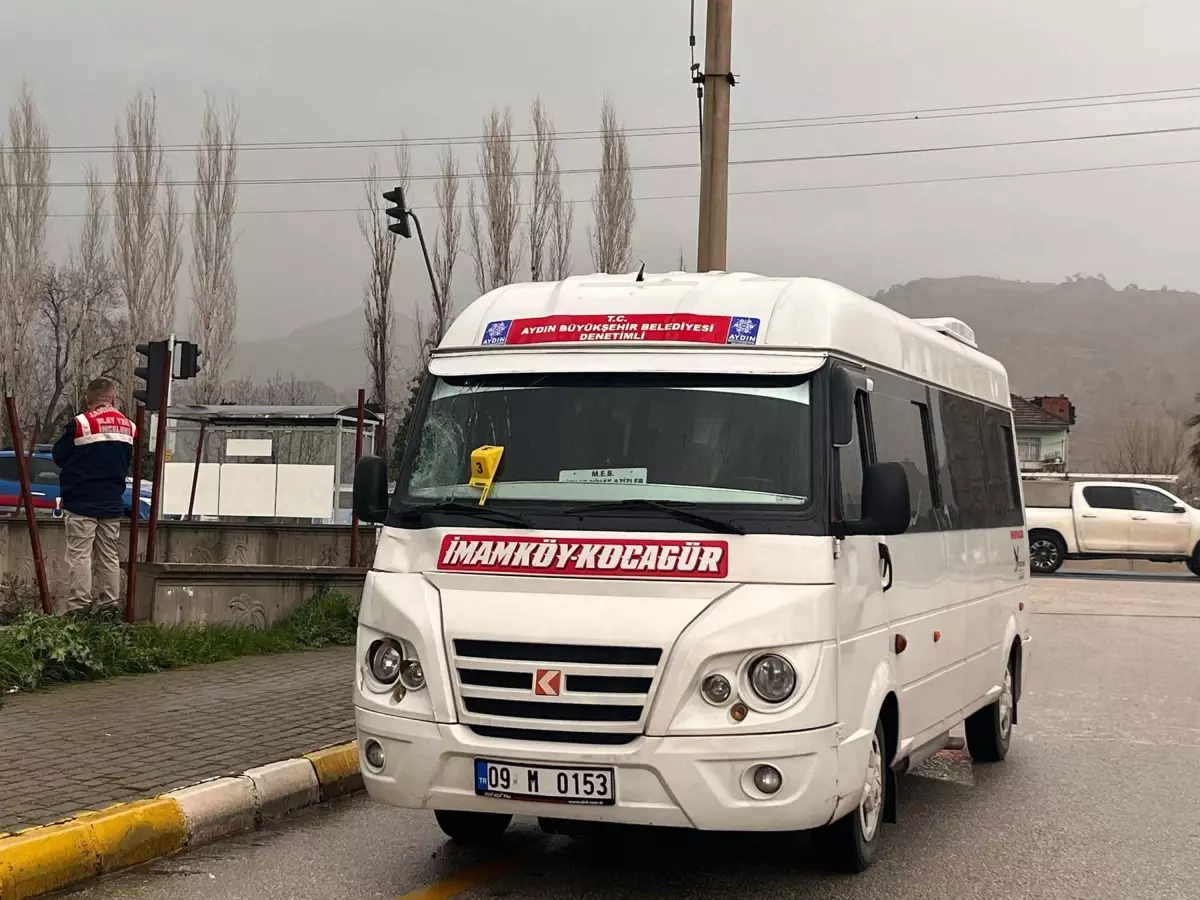 Aydın’da 87 Yaşındaki Emekli, Minibüs Çarpması Sonrası Hayatını Kaybetti