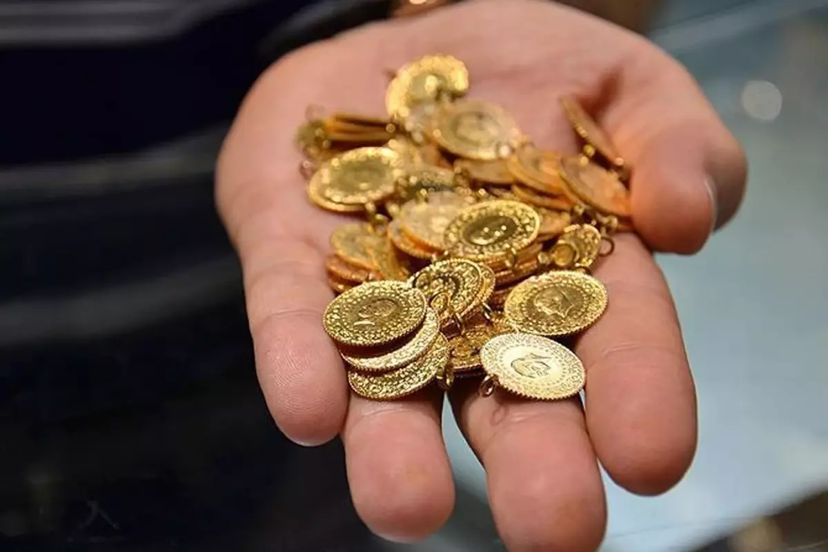 Altın Piyasasında Şok Düşüş: Ons 4,636 Dolar Seviyesine Geriledi