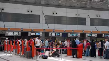 Uraloğlu: 2025'te Türkiye'nin Uçak ve Pilot Filosu Rekor Kırıyor