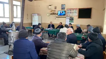 Uşak'ta hayvancılık eğitimine katılan çiftçiler