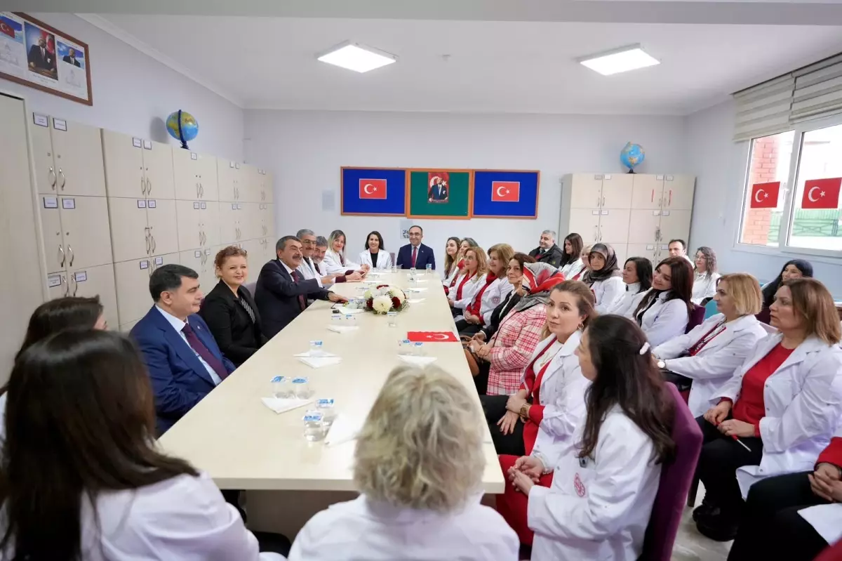 Ankara’da yarıyıl tatili sonrası ilk ders zilinin çalınması