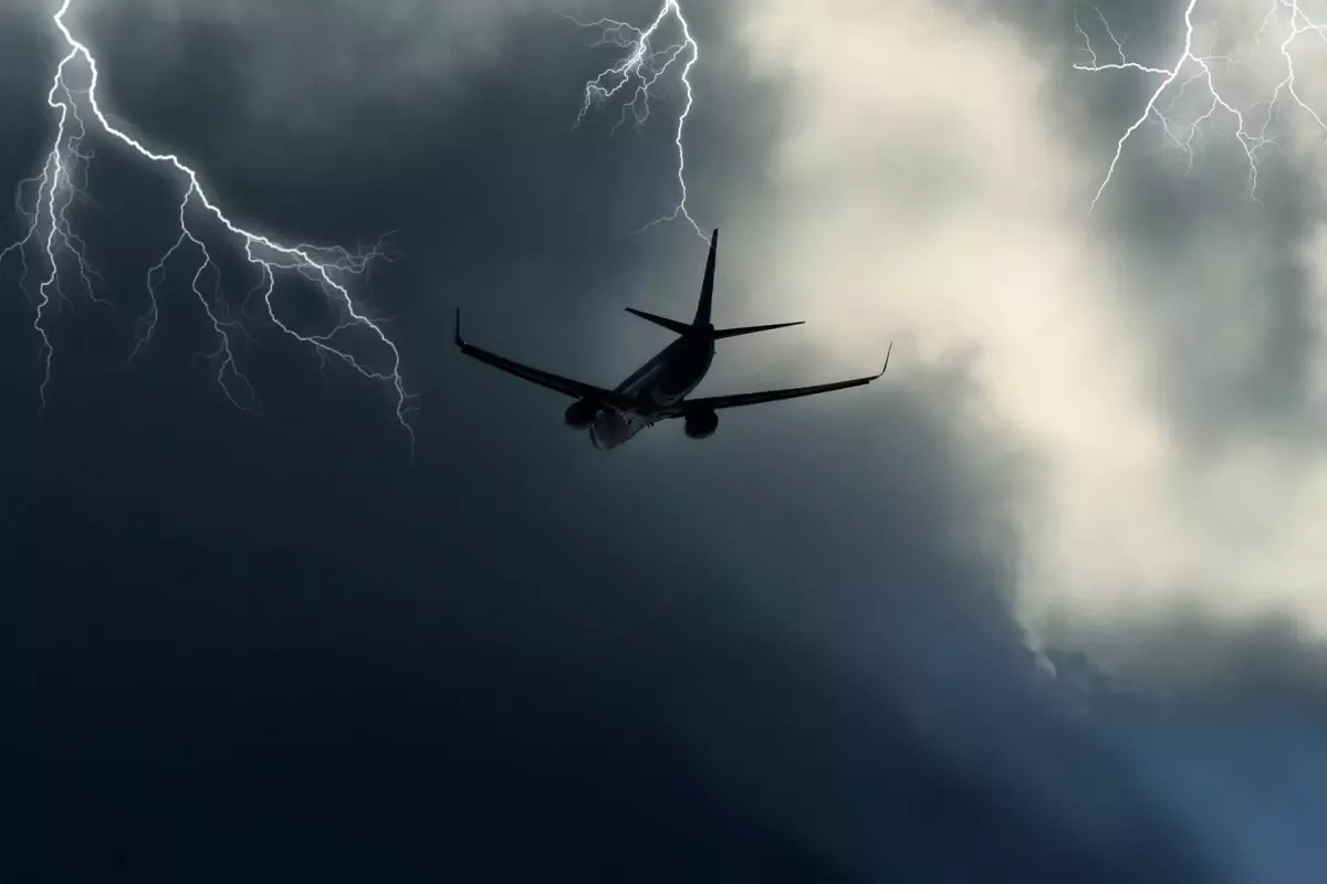 İstanbul’dan Kalkan Uçak Dalaman’a İnmeye Çalışırken Antalya’ya Yönlendirildi