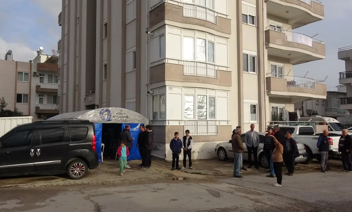 İsparta Yolunda Üzücü Trafik Kazası: 7 Kişi Hayatını Kaybetti