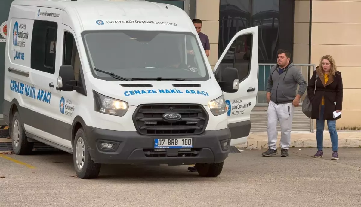 Antalya’da Otobüs Kazası: 10 Hayati Kayıp ve Cenaze Töreni