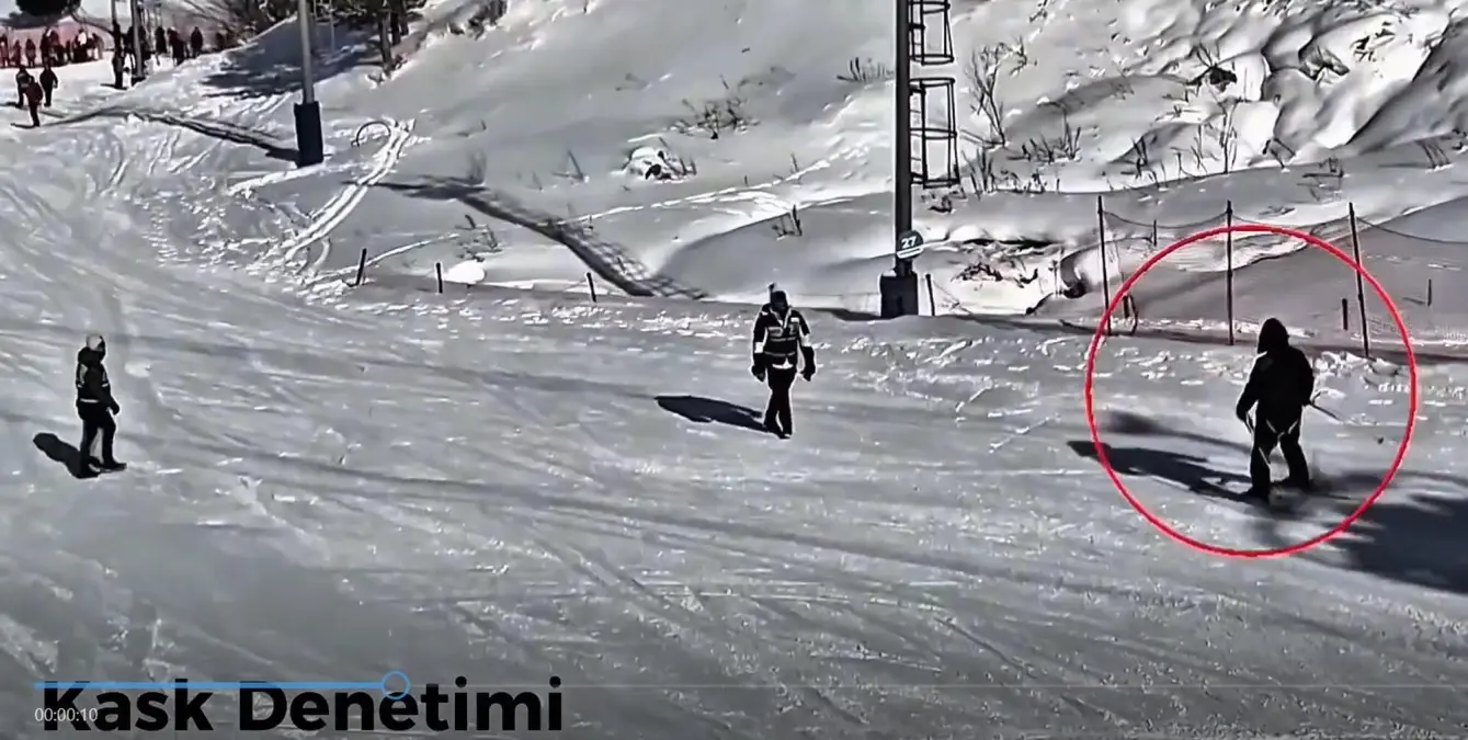 Erzurum Jandarması Palandöken Kayak Merkezinde Denetim Yaptı: 62 Turistten 229 Bin TL Ceza Kesildi