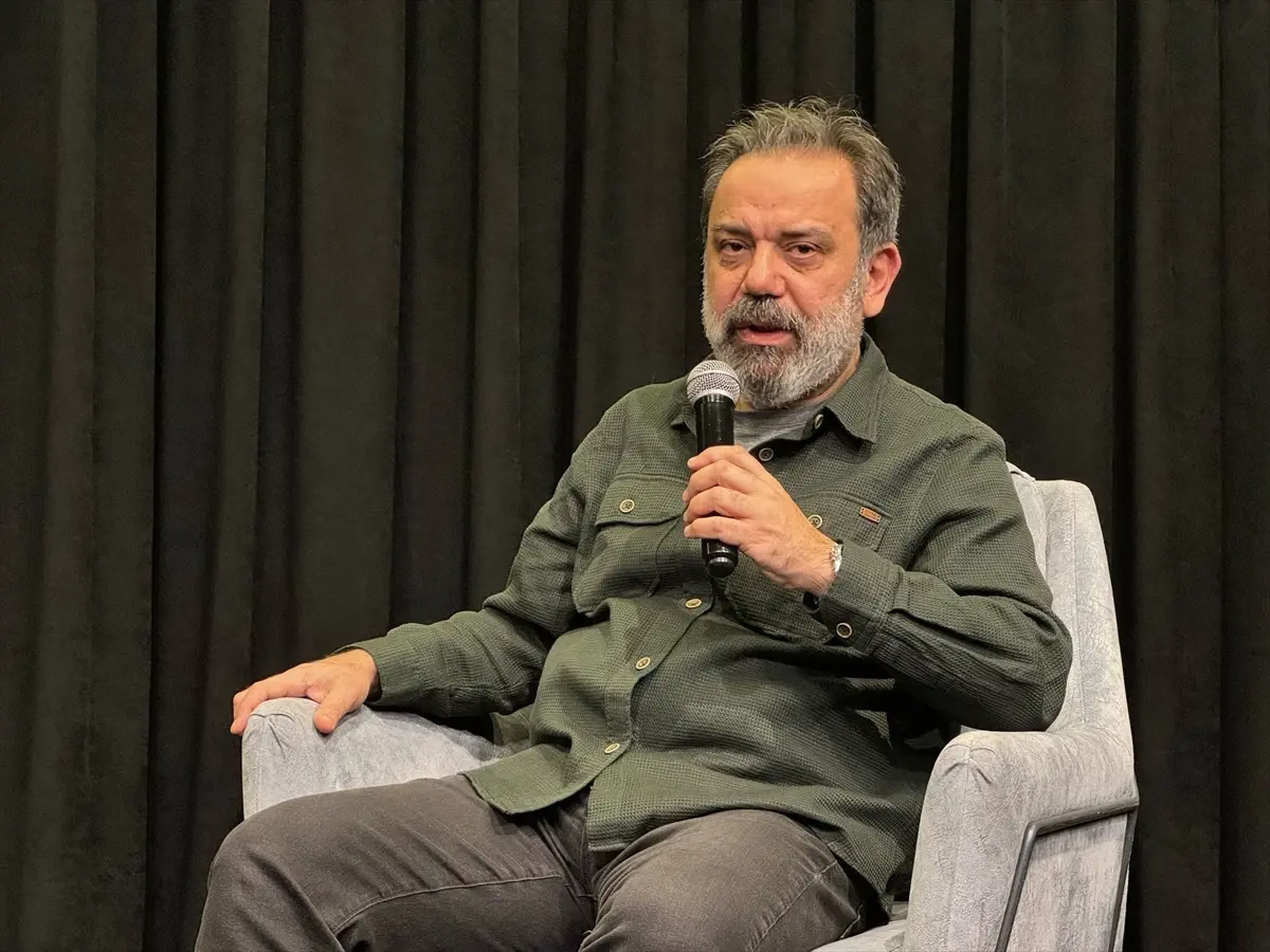 Esenler'de Şair Ahmet Murat'tan Edebiyatın Gücüne Dair İlham Verici Konuşma