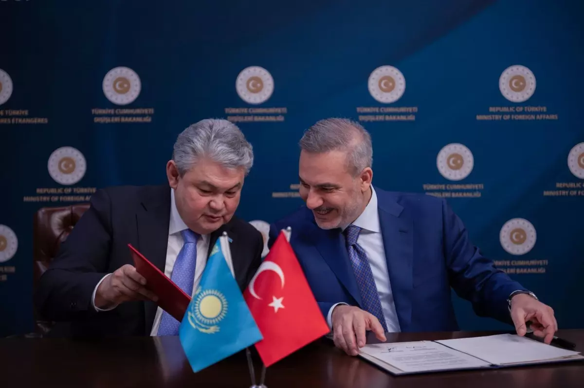 Türkiye ve Kazakistan Dışişleri Bakanları 2026-2027 İşbirliği Planını İmzaladı
