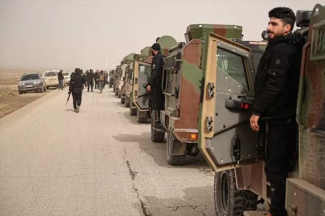 Konvoyun şehir içinde ilerleyişi