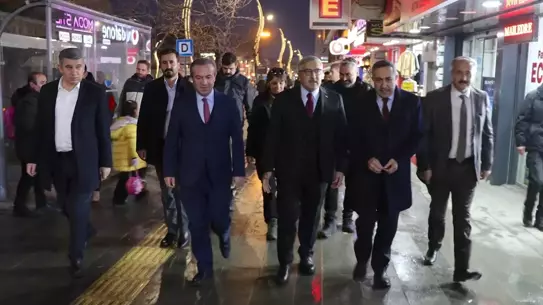 AK Parti’nin Öncü İsmi Hüseyin Yayman Van’da Esnaf ve Valilik Ziyaretinde