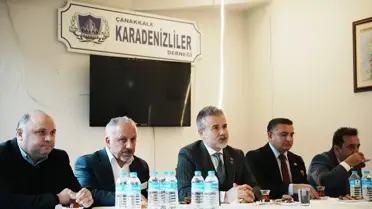Kongrede konuşma yapan Suat Kılıç