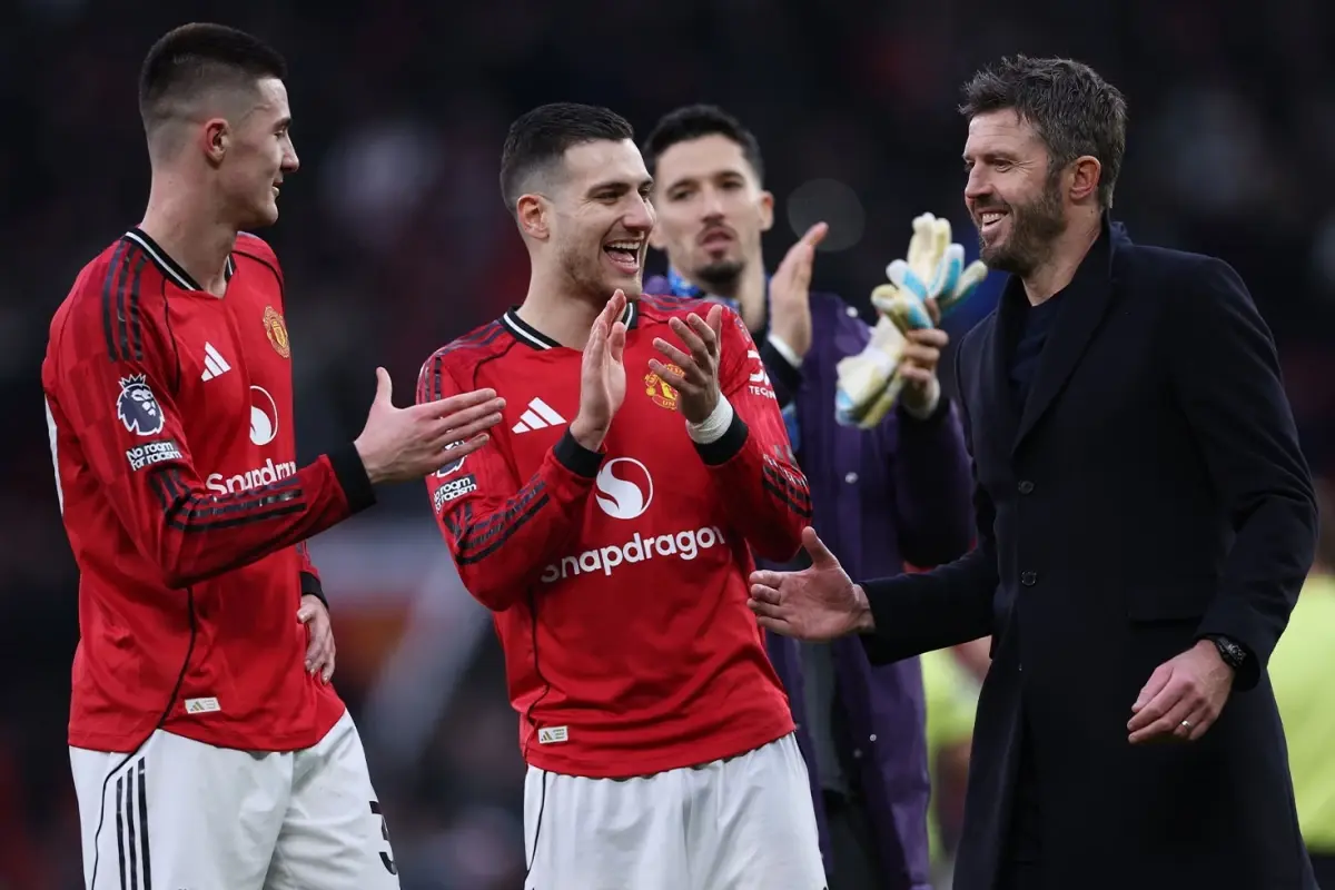 Michael Carrick'in Üç Maçlık Zafer Serisi Manchester United'ı 4. Sıraya Taşıdı