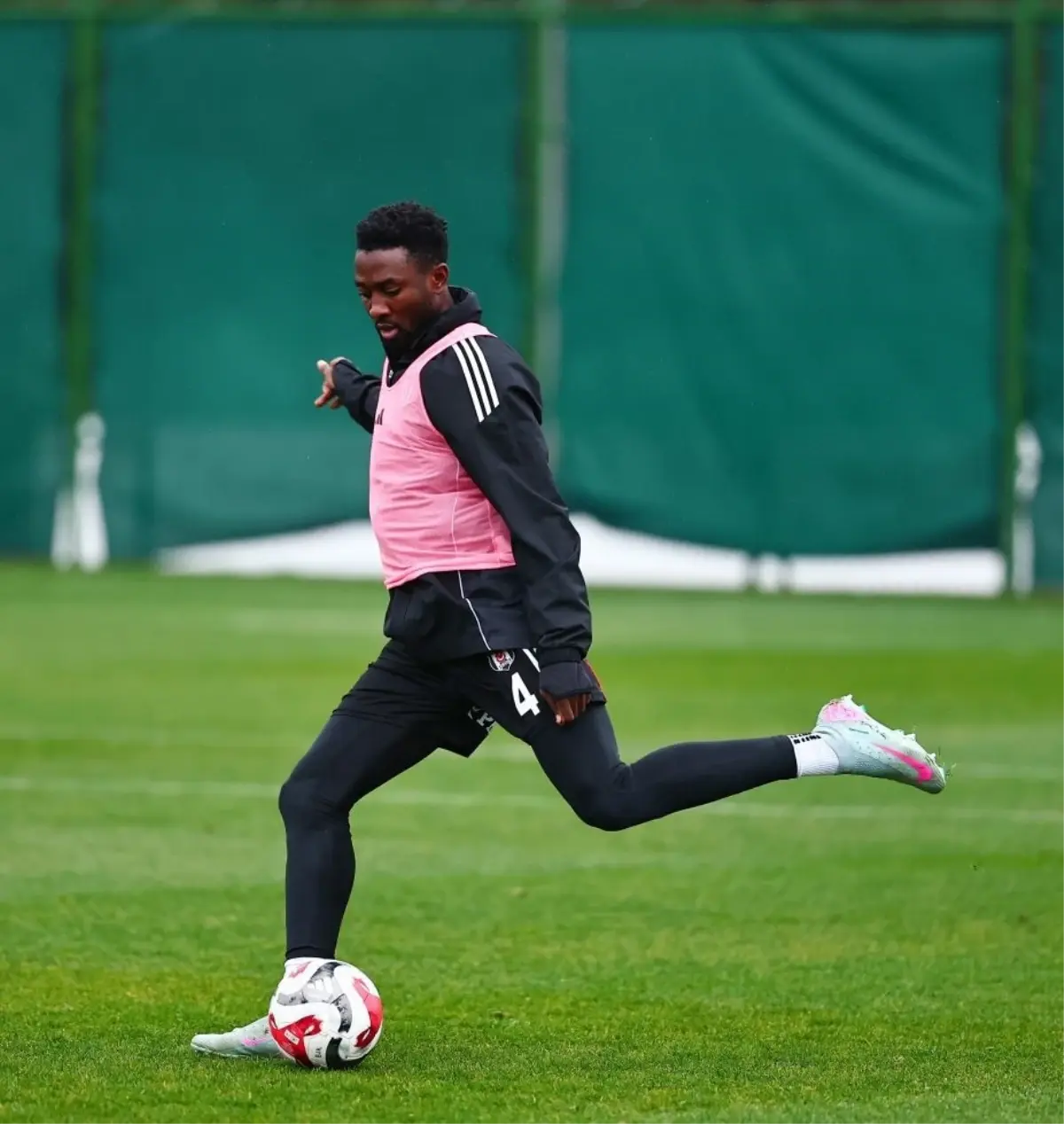 Beşiktaş, Kocaelispor Maçına Hazırlıklarını Antrenmanla Başlattı