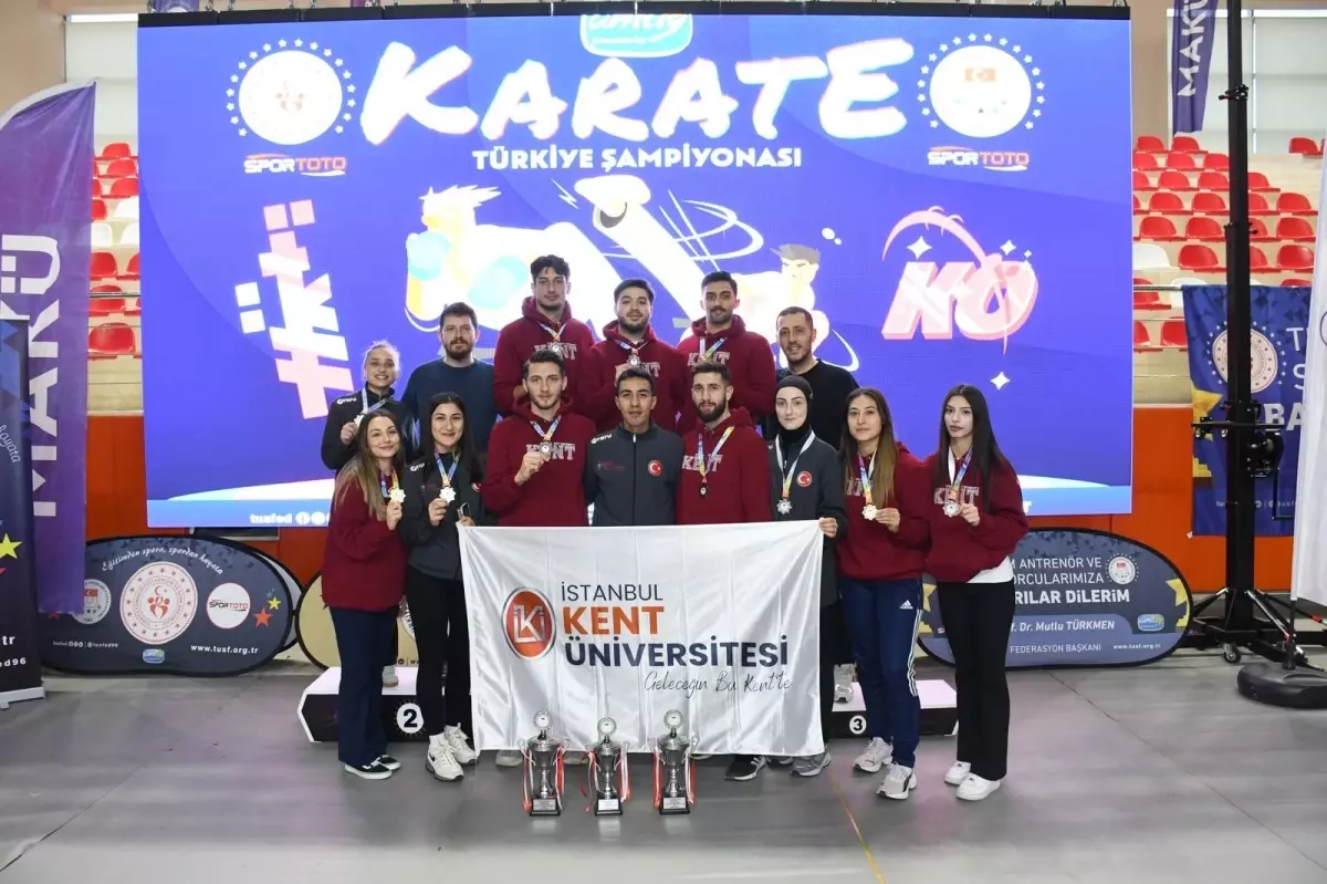 İstanbul Kent Üniversitesi Karate Takımı Türkiye Şampiyonası'nda Parladı, Avrupa'ya Yol Açtı