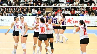 Muratpaşa Belediyespor Kadın Voleybol Takımı Ligde Yükselişte