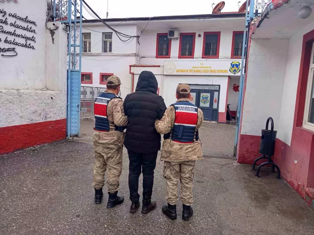 Batman’da 13 Yıl Hapis Cezalı Kaçak Jandarma Operasyonuyla Yakalandı