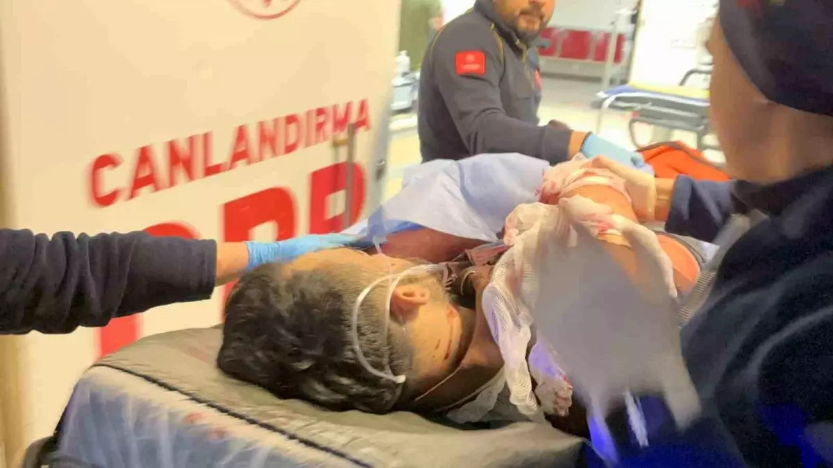 Aksaray’da Çatışma Sonrası Cam Kırılmasıyla Ağır Yaralanma