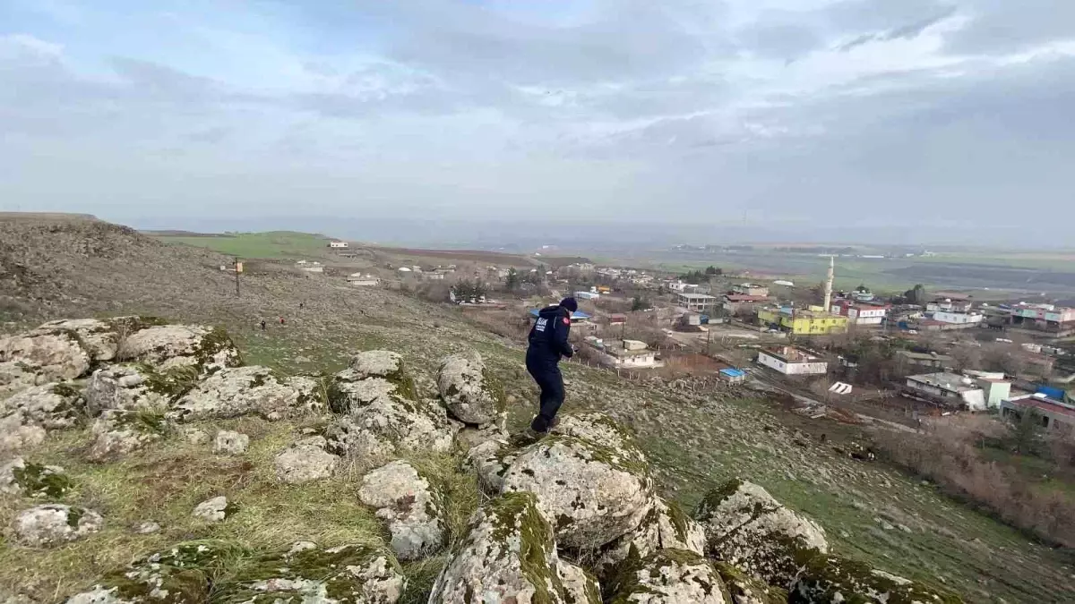 Diyarbakır Çınar’da 13 Gün Önce Kayıp Olan Şizofreni Hastası Kadın İçin Arama Çalışmaları Hız Kesmeden Sürüyor