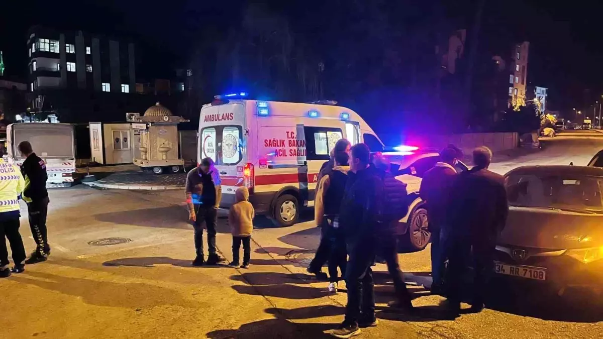 Ünye’de İki Araç Çarpıştı: 2 Kişi Hastaneye Kaldırıldı