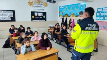 Seminerde jandarma eğitmenler