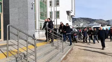 Olay yerinde polis ekipleri