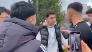 Olay yerinde polis memurları