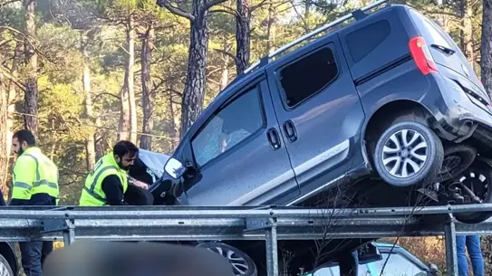 Marmaris-Datça Karayolunda 4 Yaralıyla Sonuçlanan Trafik Kazası