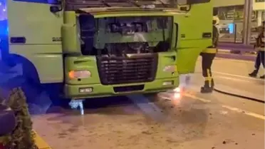 Karamürsel'de Seyir Halindeki Tırda Çıkan Yangın Hızla Kontrol Altına Alındı