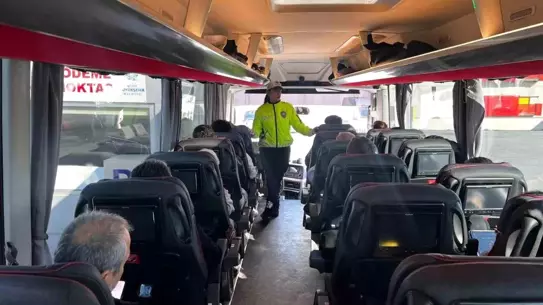 Aydın’da Otobüs Yolcuları İçin Emniyet Kemeri Kullanımı Zorunlu